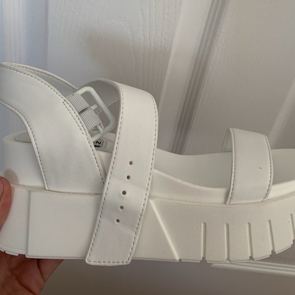 Steve Madden Pastry Platform Sandals - Picture 2 of 3